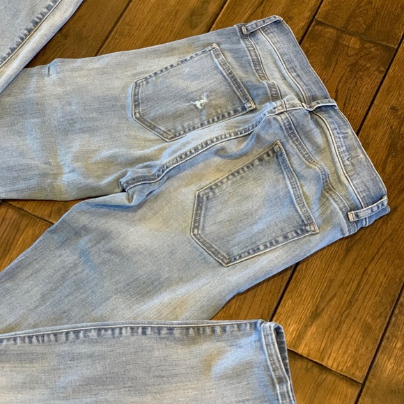 GAP Women’s True Skinny Destructed Jean - Picture 8 of 14